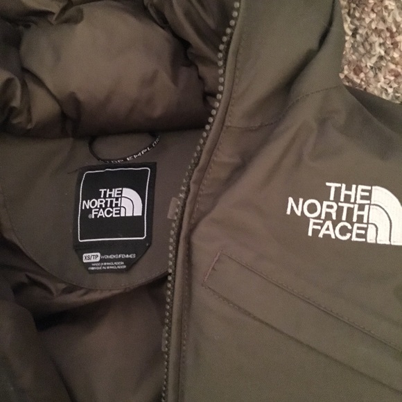 The North Face Jackets & Blazers - *FINAL PRICE* Olive green north face puffer